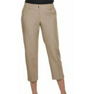 NWT Apt. 9 Torie Capris -Beige